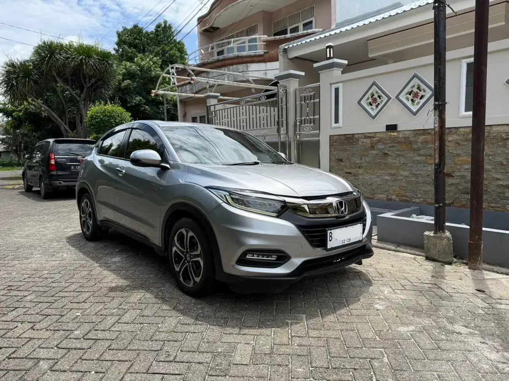 Honda HR-V 1.5 Special Edition CVT Matic TH 2018 Pemakaian 2019 HRV