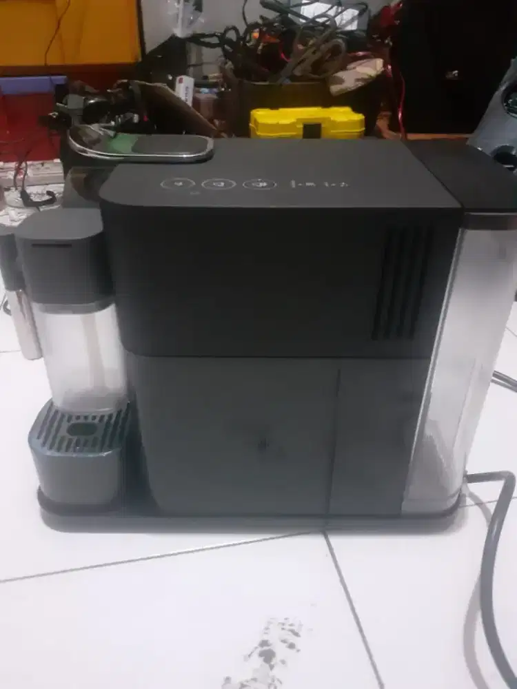 Mesin kopi nespresso