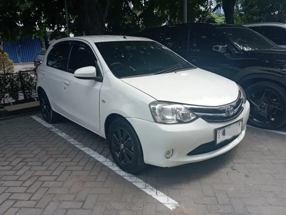 Etios Valco 2016