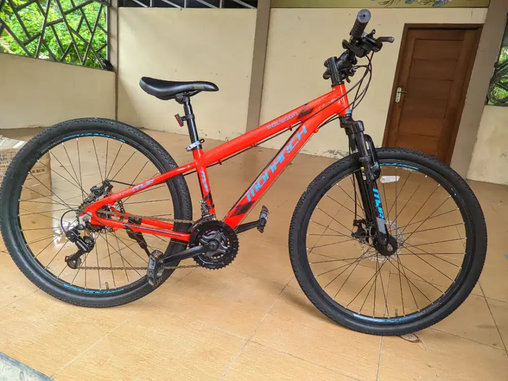 sepeda Polygon monarch junior ukuran 26 frame alloy