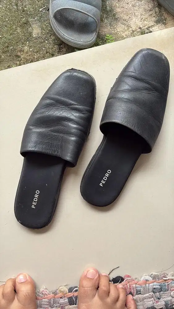 Sendal teplek pedro size 36