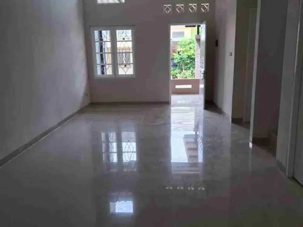 DIJUAL RUMAH MURAH 2 LANTAI BEBAS BANJIR DI CLUSTER TENGAH KOTA WISATA!