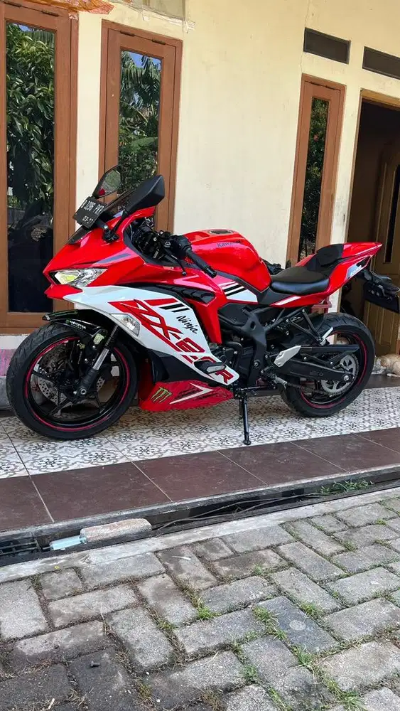 ZX25R ZX25 R ZX25 TIPE ABS QS MERAH PUTIH LIKE NEW ISTIMEWA!