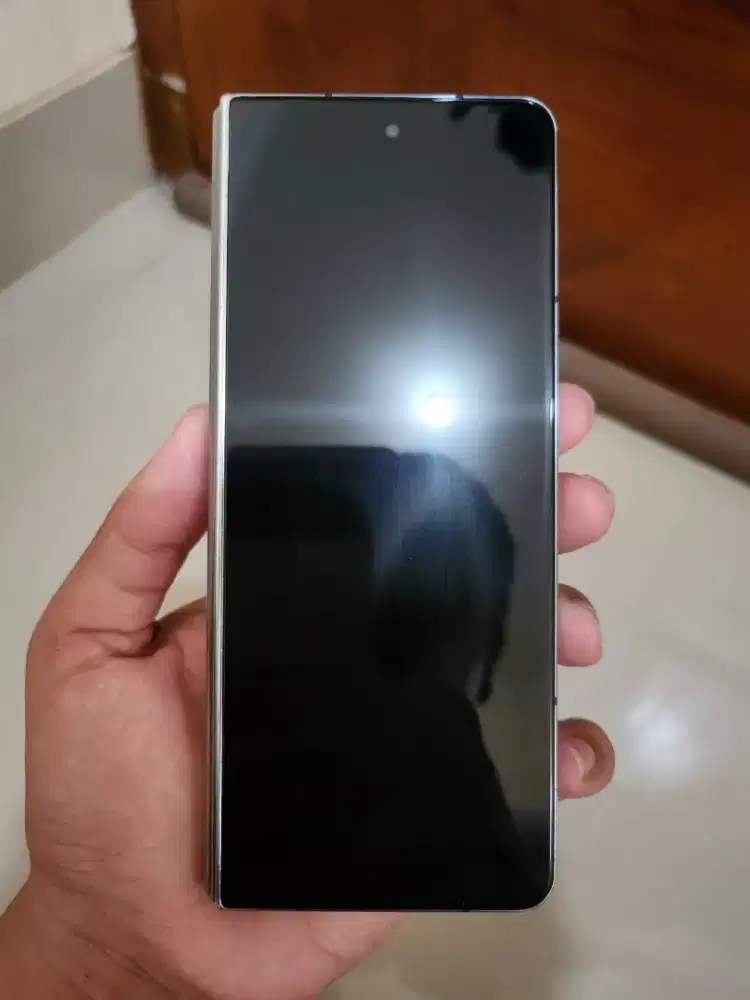 Samsung Z Fold 4 5G 12/256GB resmi Sein fullset hp dus mulus pemakaian