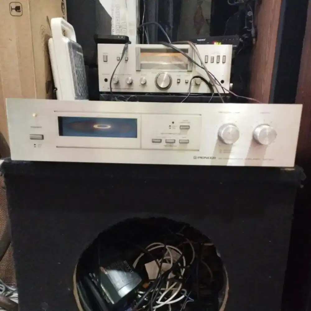 Reverberation amplifier Pioneer sr-303 full original made in Japan