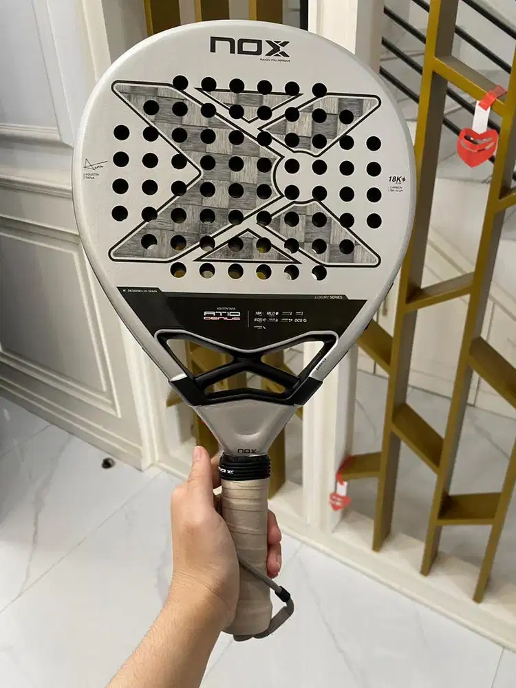 Raket padel NOX AT Genius 18K 2025