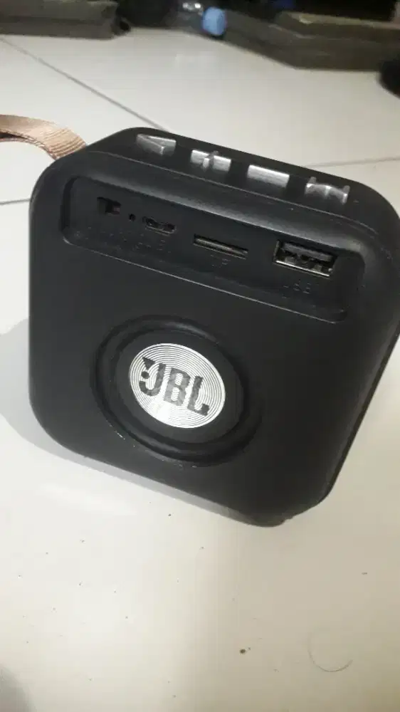 Speaker JBL bagus
