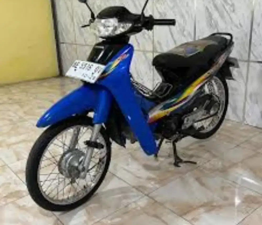 Supra fit 2004 biru hitam