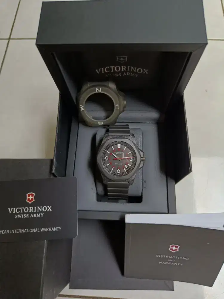 Victorinox inox carbon sapphire 241777 original fullset bekas