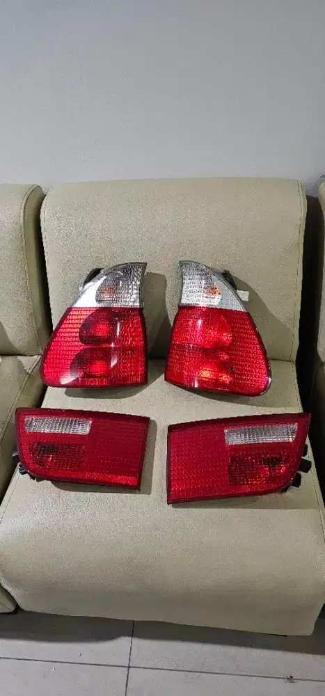 Lampu original stop lampu BMW X5 2003 E53 mulus tanpa CaCat  stop lamp
