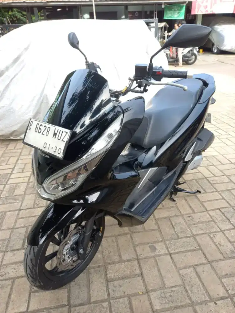 Pcx 2019 hitam glosy
