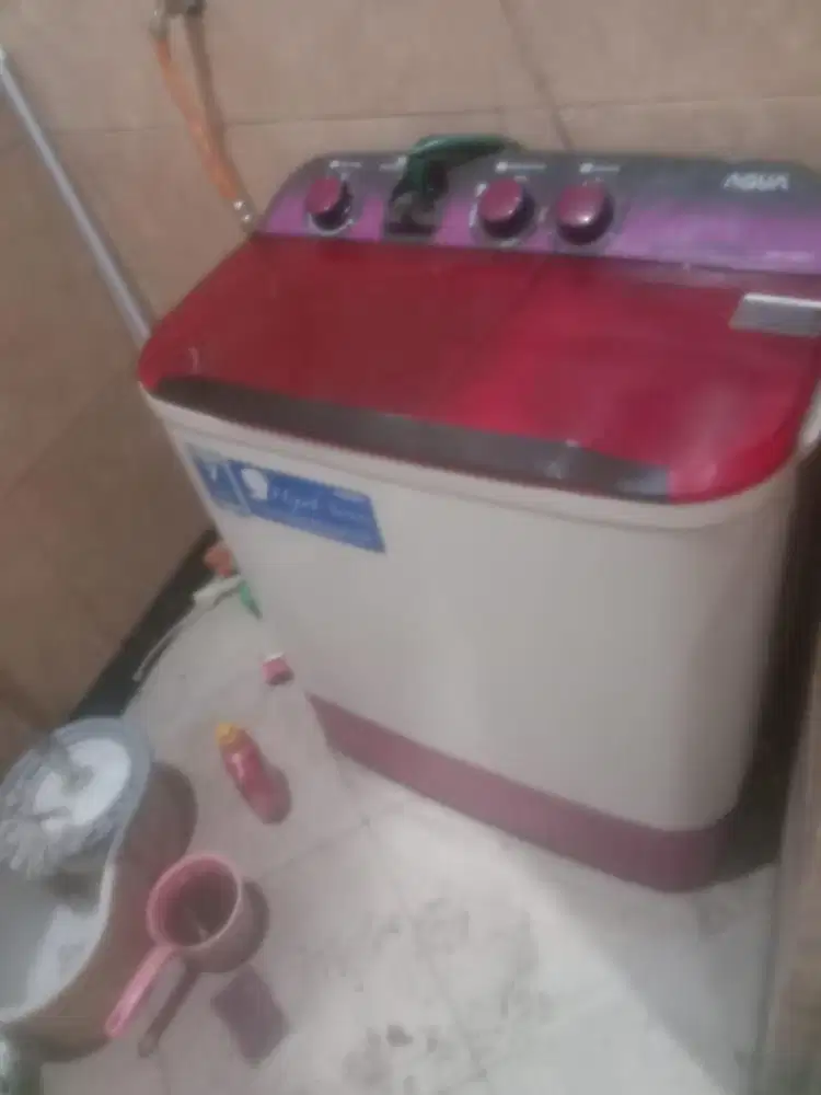 MESIN CUCI 2 TABUNG AQUA SANYO HIJAB SERIES