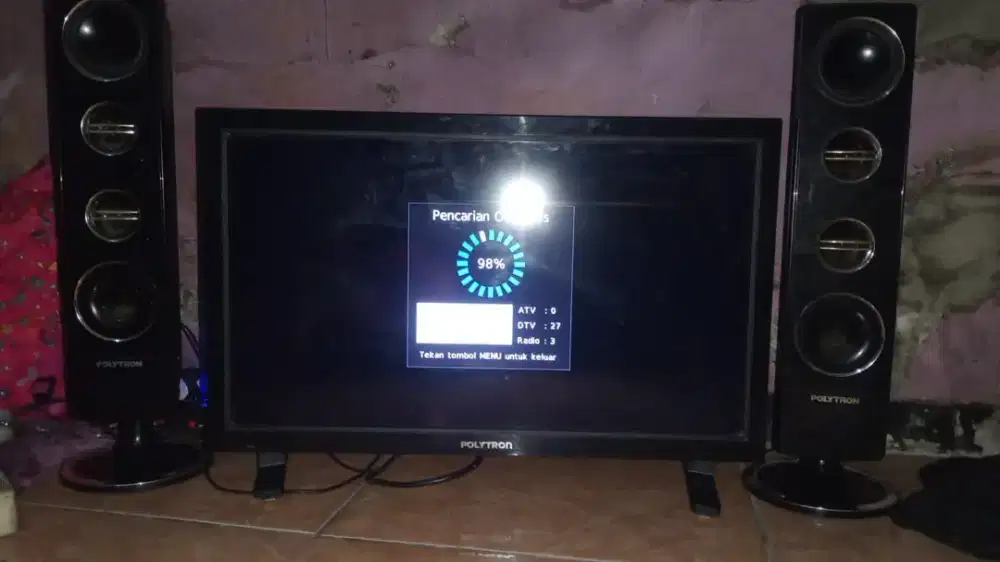 Tv LCD Politron UK 24in