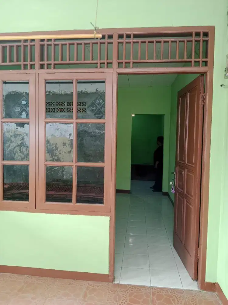 Dikontrakan / Disewakan Rumah 2 petak dan 3 petak