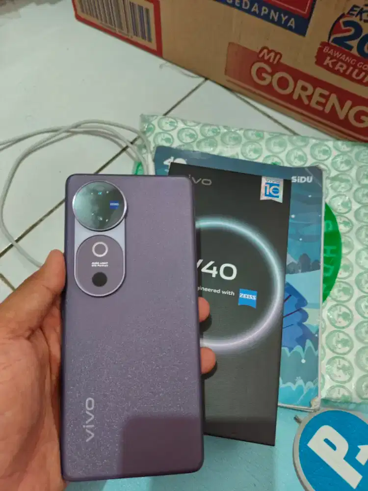 Vivo V40 12/256