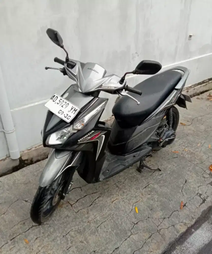 TT/jual VARIO Techno 2010 AD Lengkap NormaL pajak baru