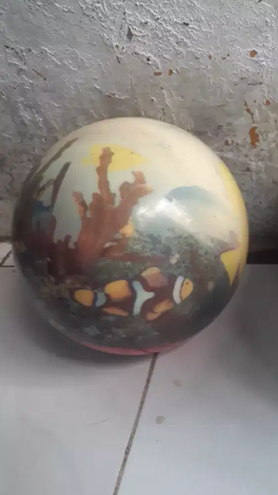 Jual bola bowling masih bagus layak pakai lokasi Kemang jaksel