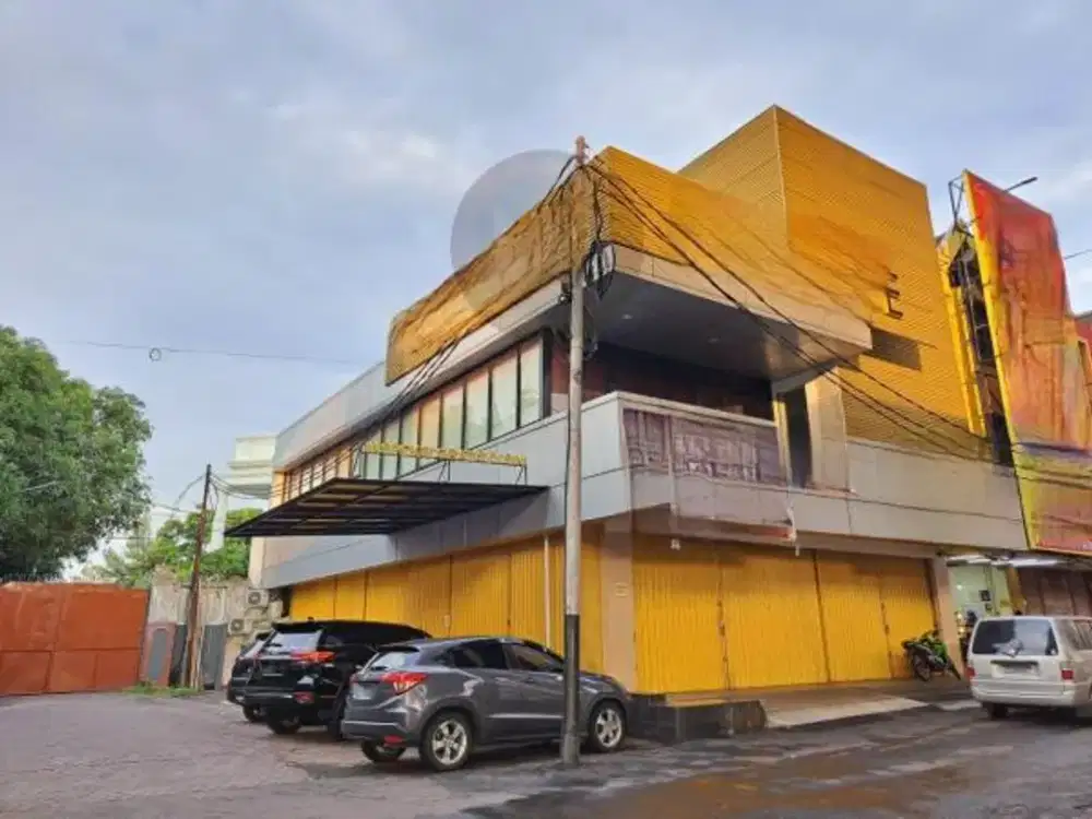 Disewakan Ruko Lokasi Strategis di Boulevard Barat Kelapa Gading Jakarta Utara