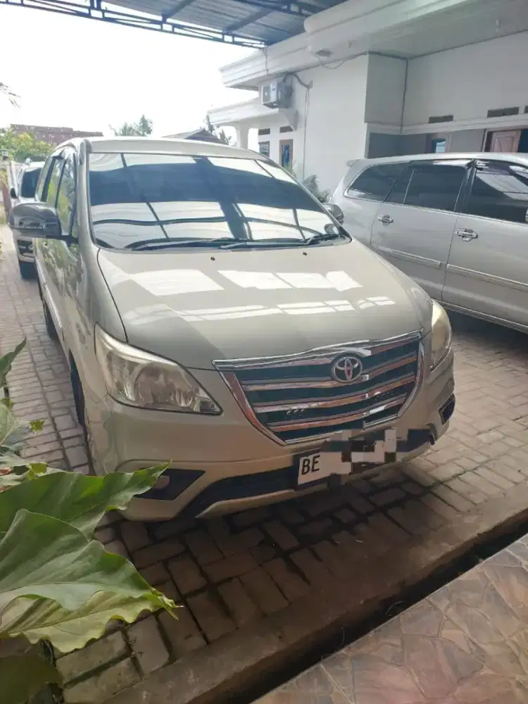 Dijual innova diesel 2014 km 140rban