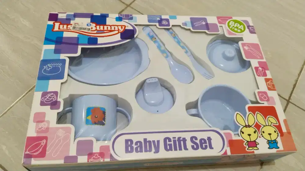 Perlengkapan Makan Lusty Bunny