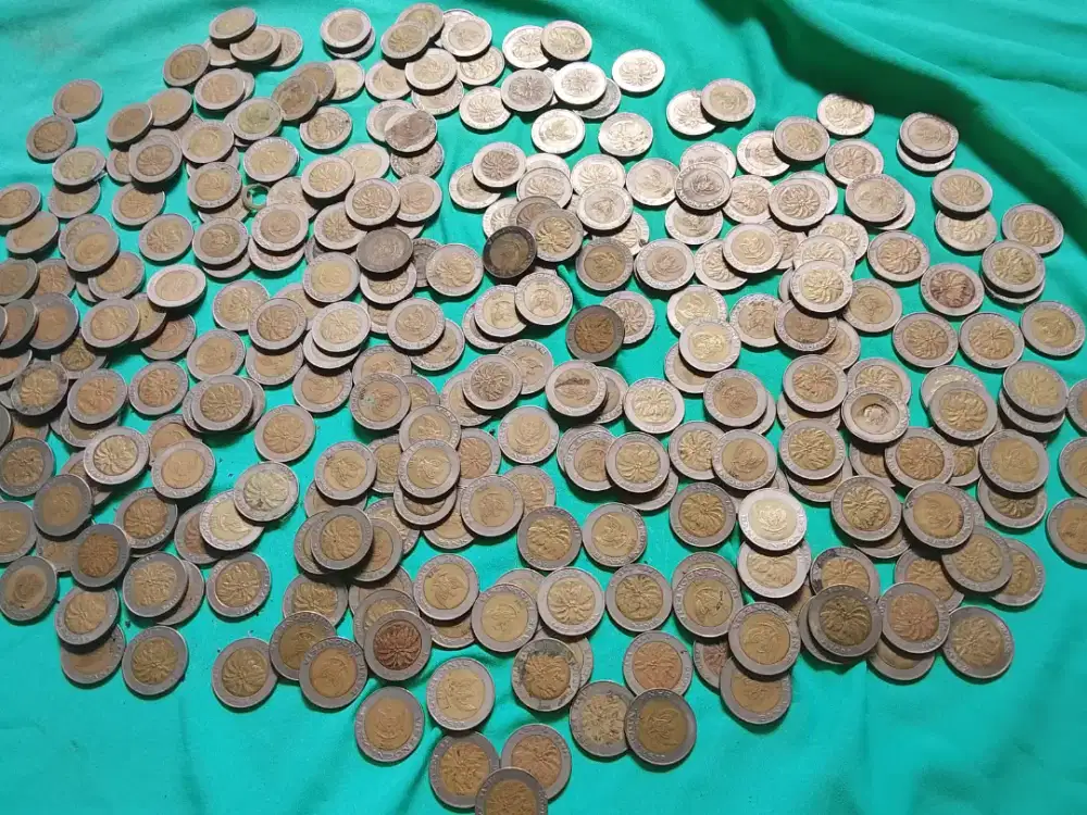 Uang koin 1000 kelapa sawit