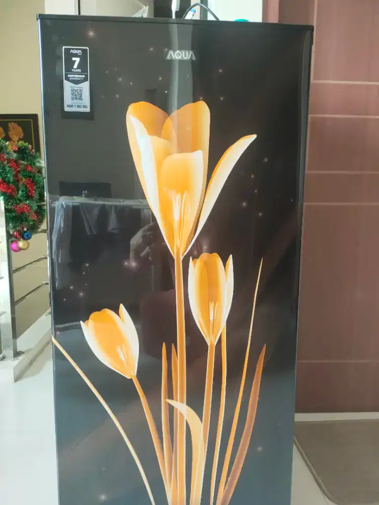 Lemari pendingin Sharp