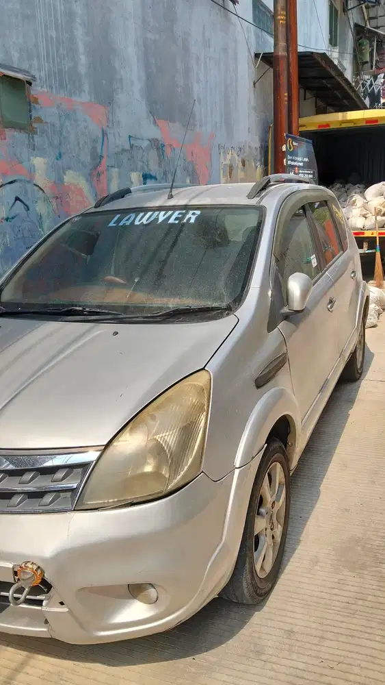 Nissan Livina 2009 Bensin