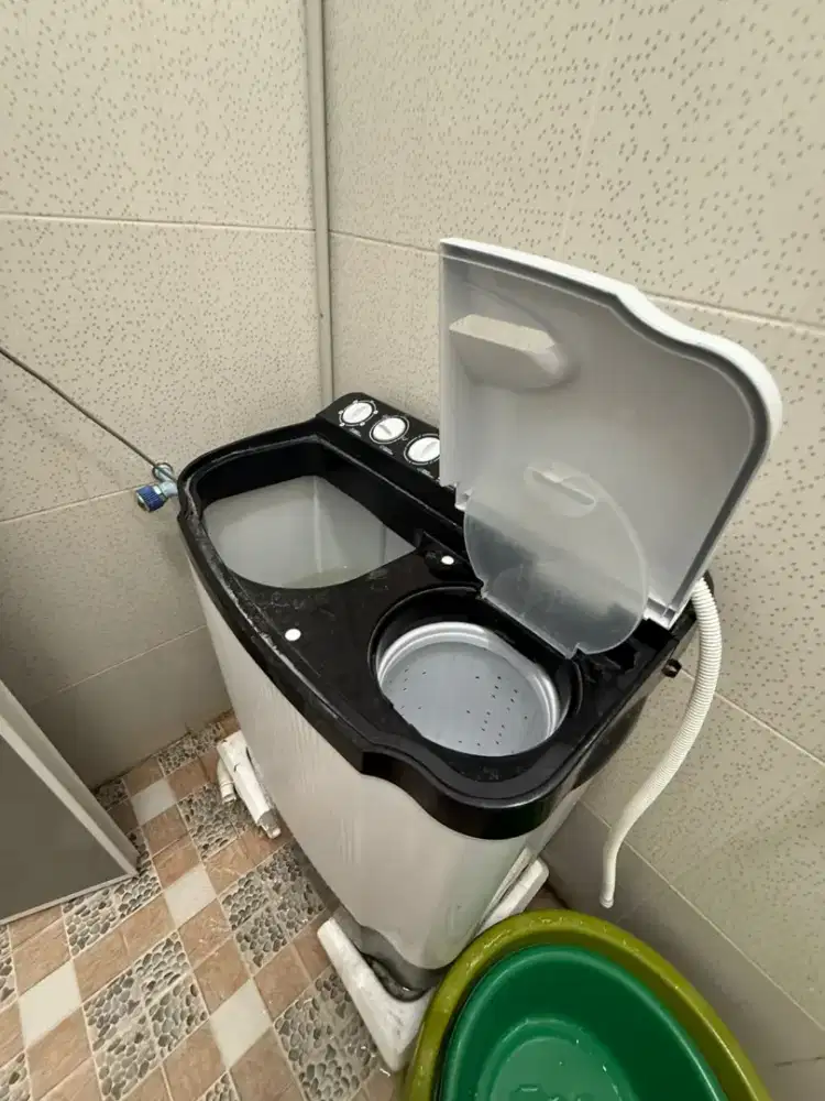 Mesin Cuci Bekas