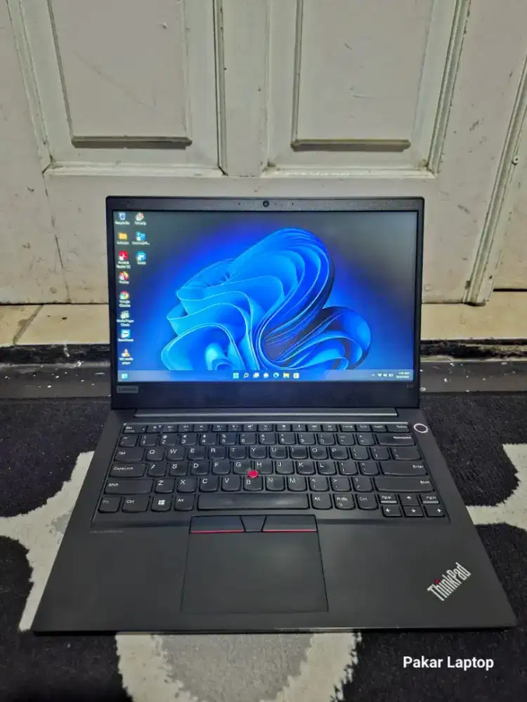 LENOVO THINKPAD E14 | Core i7 | Dual VGA | Mulus Like New