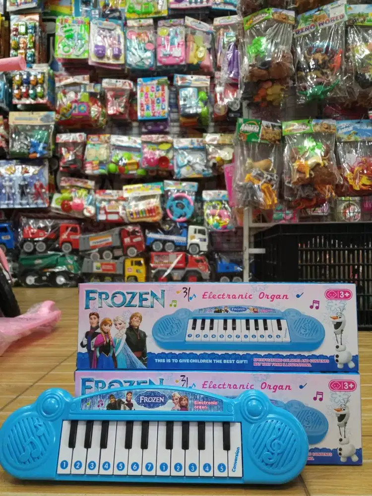 mainan anak piano frozen baterai
