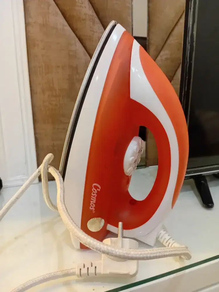 Setrika Bekas merk Cosmos