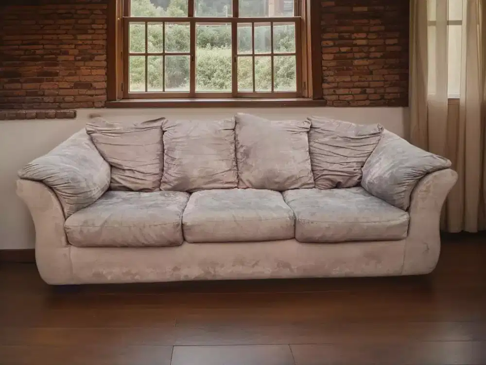 Sofa tamu Ashley Darcy seat 322 jumbo