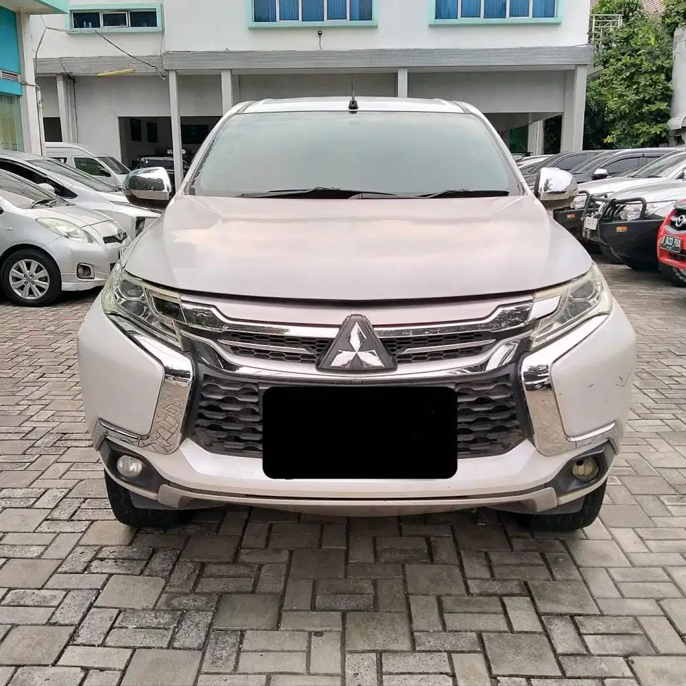 MITSUBISHI PAJERO GLX 2.5 4X4 MT 2019