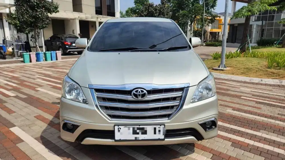 (Cash)Toyota Innova 2.5 V A/T 2014 Diesel