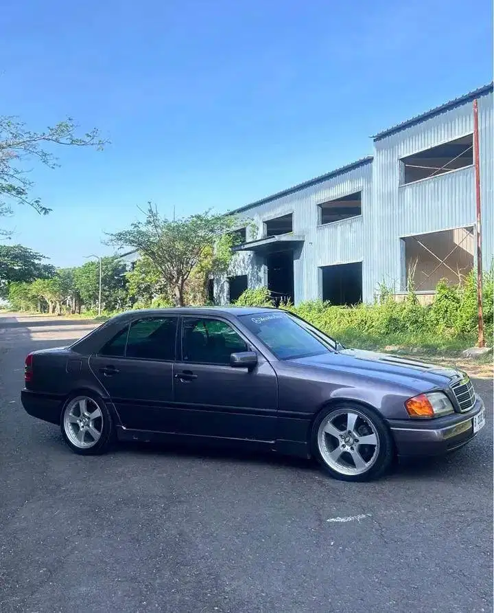 Mercy c 180 tahun 94