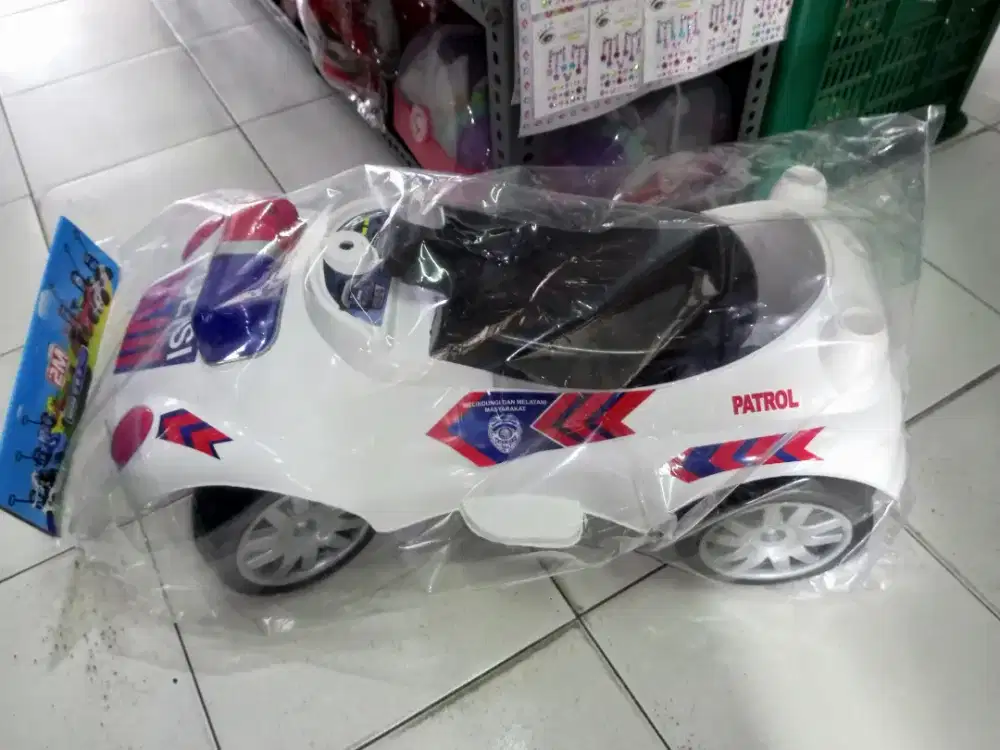 Mainan Anak Mobil Naik Police