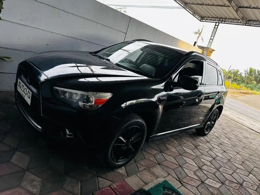 Outlander PX 2012 hitam sanruf otlander otlender outlender