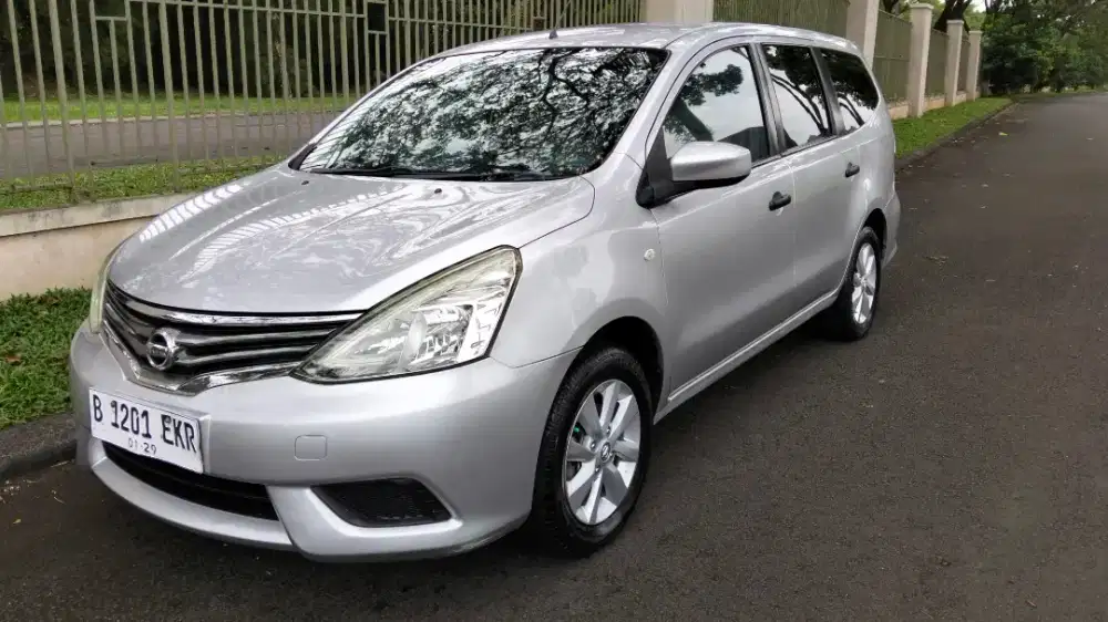 Nissan Grand Livina SV matic 2014