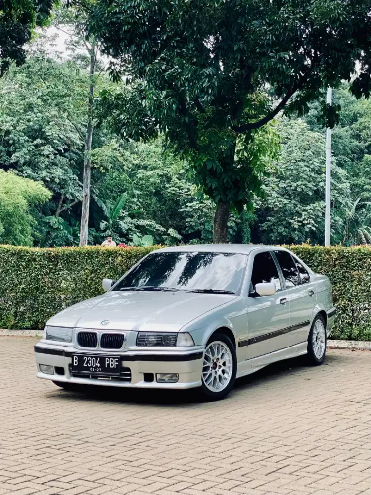 BMW E36 323i Facelift ASC AT