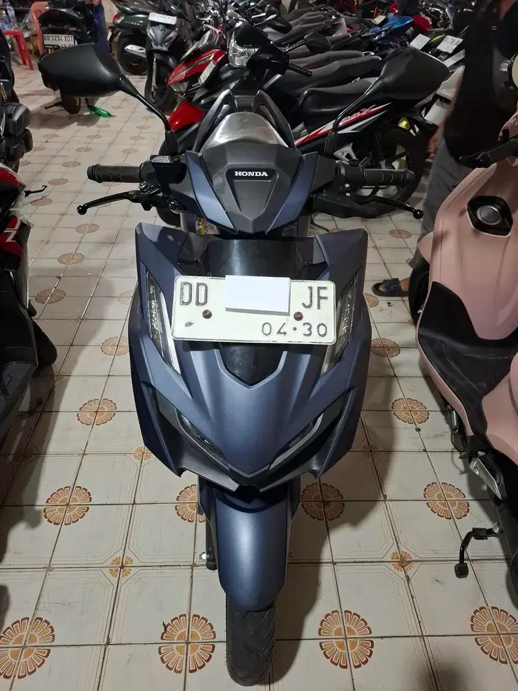 Honda Vario 160cc 2025 biru cbs