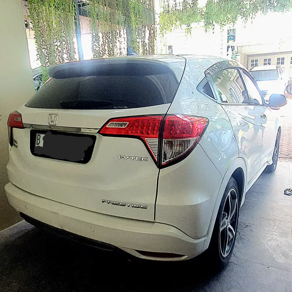 Antik km low ! Honda HRV prestige 2020