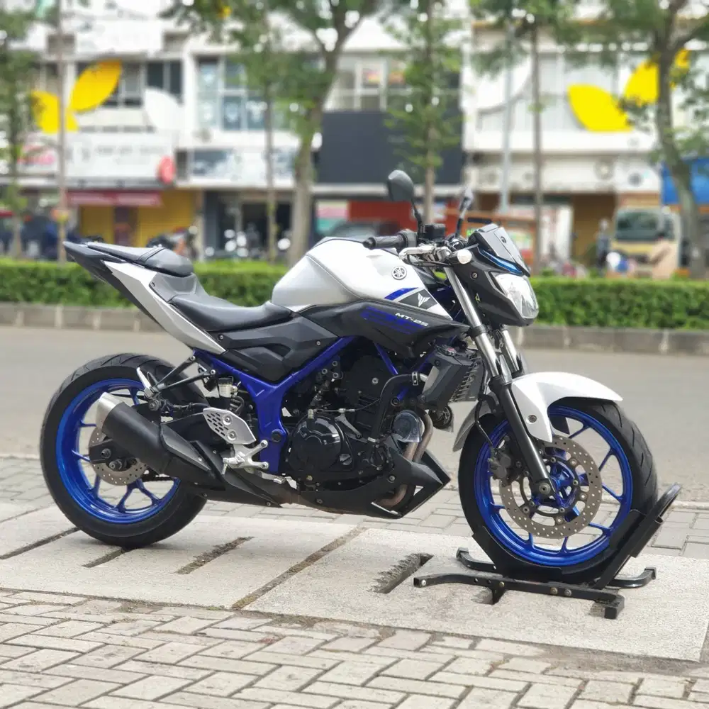 KM LOW! YAMAHA MT25 OLD SILVER 2015 PAJAK PANJANG SIAP NGEBUT