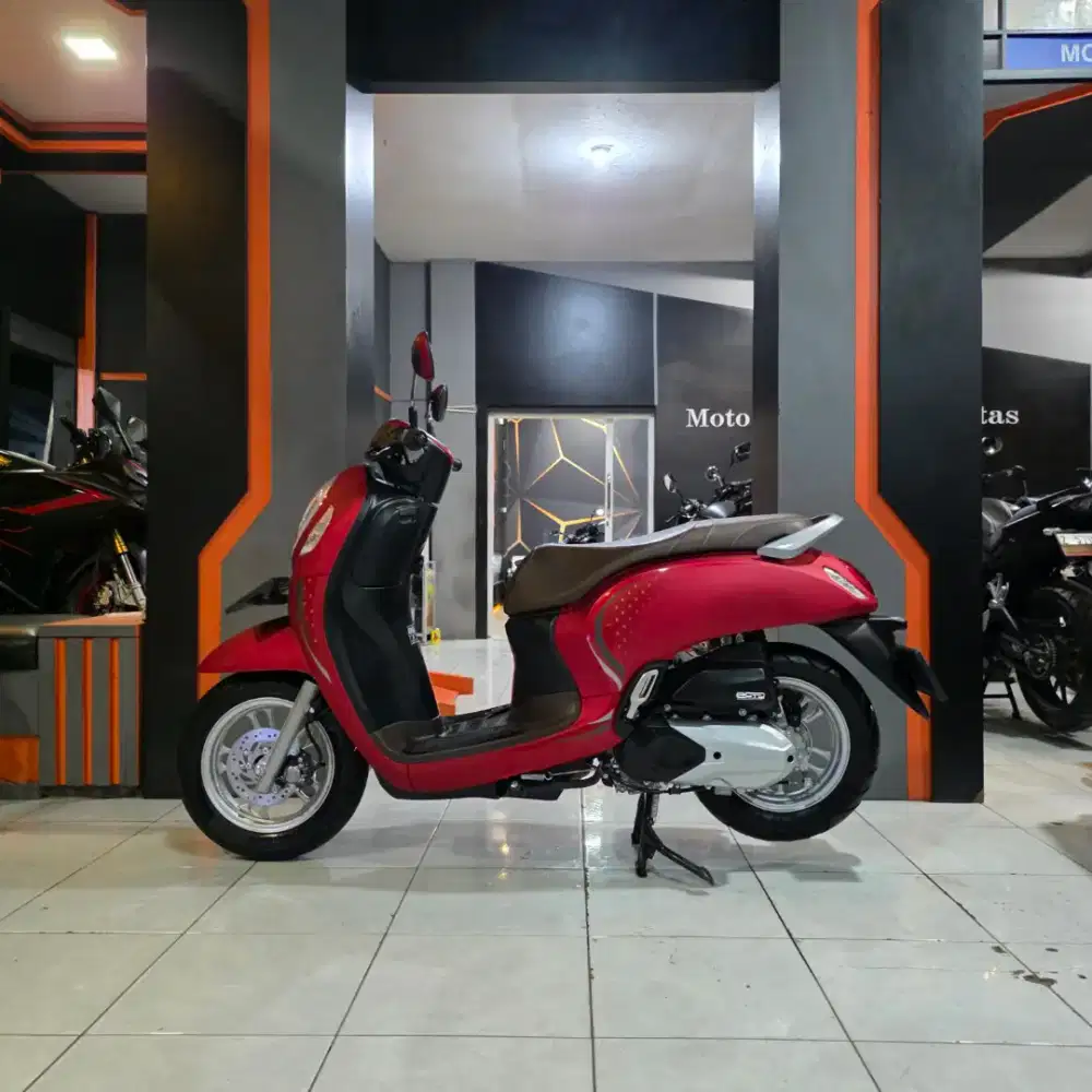 SCOOPY STYLIS KEYLES