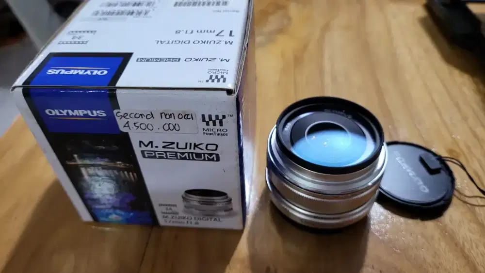 Lensa Olympus M. ZUIKO PREMIUM 17mm f1.8