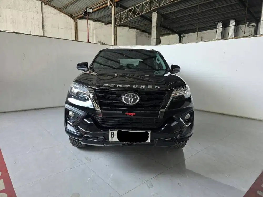 Toyota Fortuner VRZ TRD 2.4 AT ( Matic ) 2019 Hitam Km 72rban Mulus