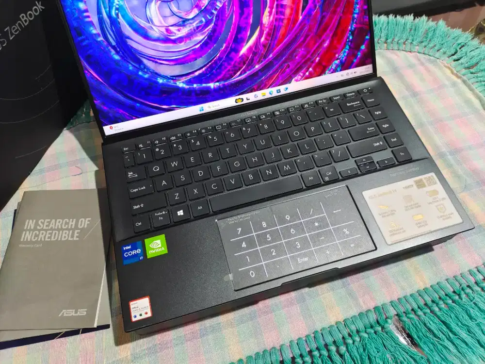 Laptop Asus zenbook ux435eg core i7 1165g7 ram 16 ssd 1tb dual vga