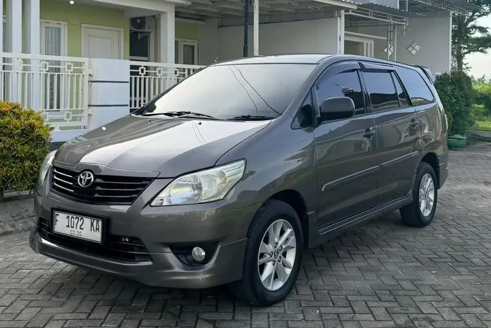 Toyota kijang innova G 2011 diesel matic
