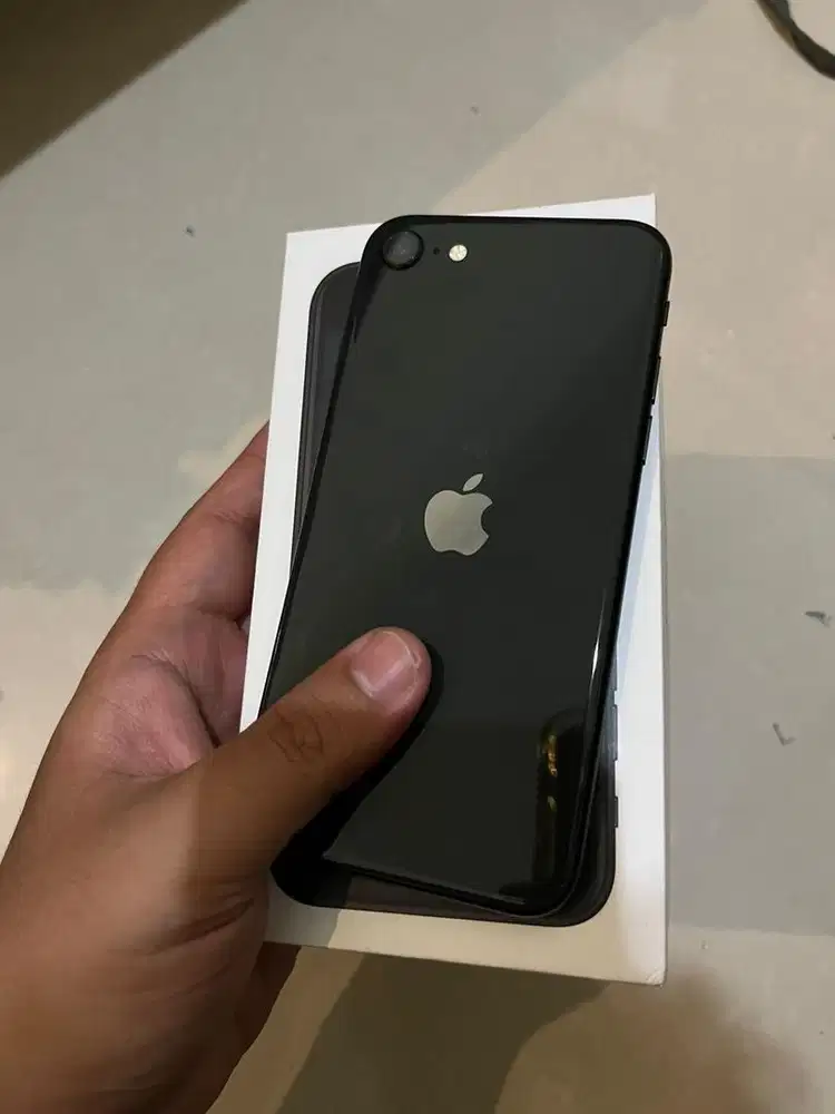 iPhone SE 2 128gb Ex Inter Resmi Bea Cukai