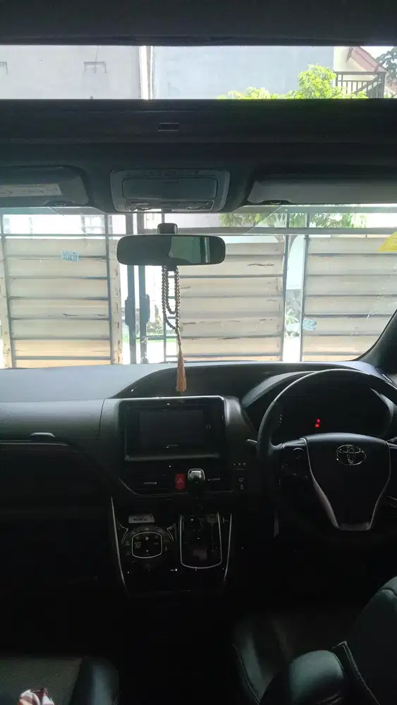 Toyota Voxy 2019 Bensin