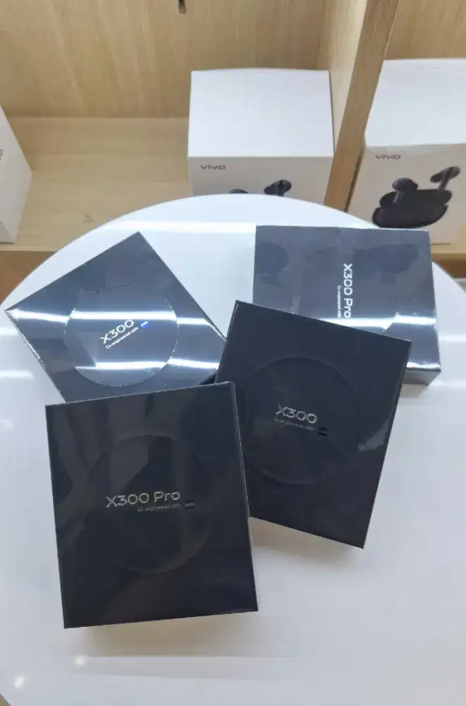 Promo Potongan Kartu Kredit Upto 1,8jt Vivo X300 Pro Free Buds Vivo 3e